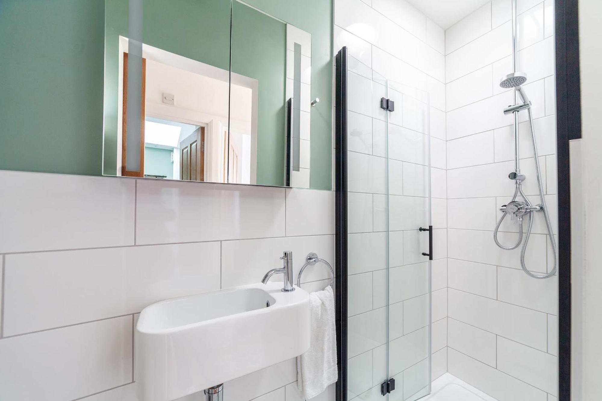 Charming In The Heart Of Kennington Appartamento Londra